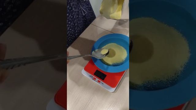 Приготовила кашу! Обзор кухонных весов Kitfort KT-803-5 смотреть онлайн