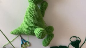 Crochet Seaming Tutorial | How to Assemble and Seam the Squish-A-Saurus Toy Dino |