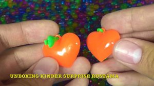 Unboxing Surprise Eggs, Bath Challenge.Открываем Сюрпризы в Бассейне с разноцветными шариками