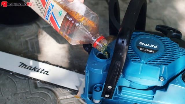 Бензопила Makita EA3200S40B - видео обзор