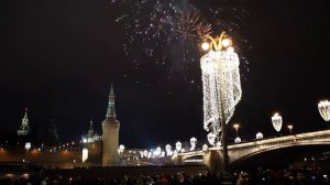 Салют на Красной площади - Новый год 2018 / Fireworks on Red Square - New Year 2018