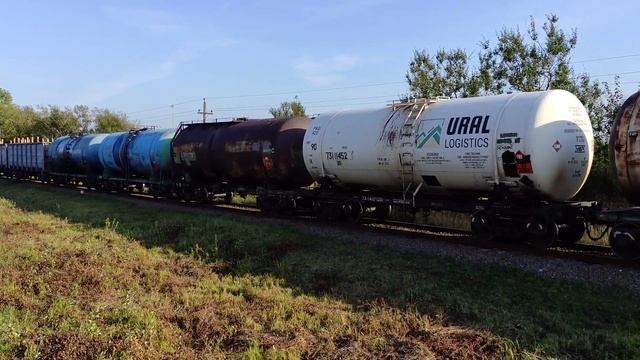 Тепловоз 2ТЭ116У-0145 на перегоне Предпортовая - Лигово, г.СПб, 28.09.2023г. (4K UHD) смотреть онлайн