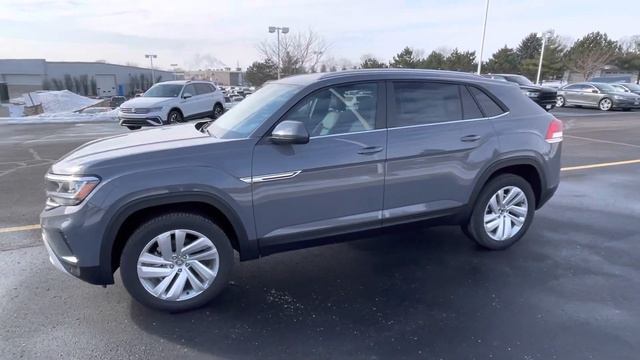 Confirmation Video of the Pure Gray 2022 Volkswagen Atlas Cross Sport SE w/ Technology for Emily смотреть онлайн