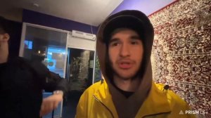 А я сижу с голой жопой