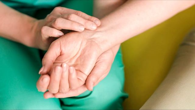 АРИТМИЯ: почему повышается пульс, учащенное сердцебиение смотреть онлайн