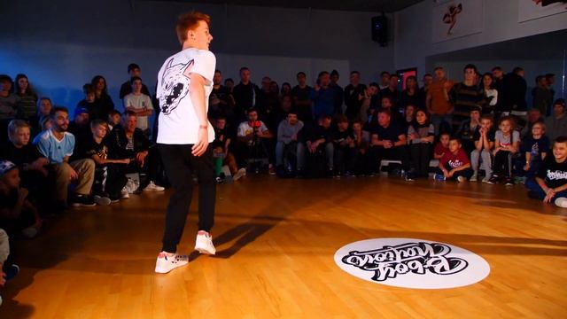 1x1 bboy Dan Fox vs Bars - BBOY NATION 2018 смотреть онлайн