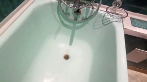 Отзыв о самоклеющейся бордюрной ленте на эмалированной ванне