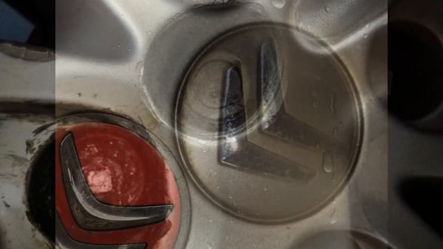 Citroen locking wheel bolt removal all four in 10 minutes. No drilling.