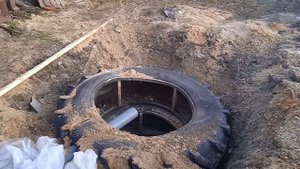 дешевая канализация с ямой для слива ,своими руками.