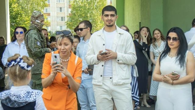 Последний звонок СОШ 21  Показательный бой кадетов смотреть онлайн