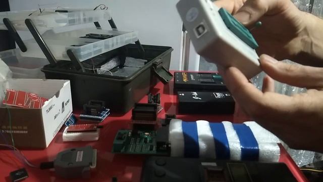 Какой купить программатор