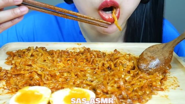 ASMR CHEESY SAMYANG SPICY NOODLES + SOFT BOIL EGGS (EATING SOUNDS) NO TALKING | SAS-ASMR