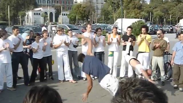 Capoeira Aranha e Borrachinha смотреть онлайн