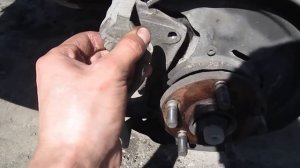 Замена передних тормозных дисков и колодок на Toyota Carina 210 кузов