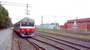 Trains @ Karis railwaystation 13.6 2013 [HD]