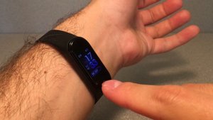 Интерфейс смарт-браслета JET Sport FT-4PRO