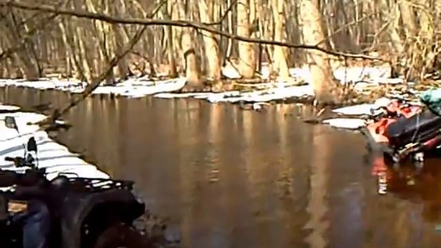 honda trx 500 und hisun 400 im wassergraben смотреть онлайн