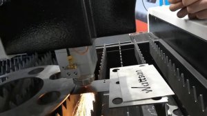 Резка шестерни на лазерном станке по металлу WATTSAN 1530