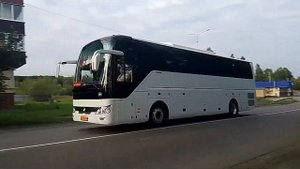 Автобус Yutong ZK6122H9 следует по маршруту №960.