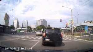 Тыдыщь телефон под авто