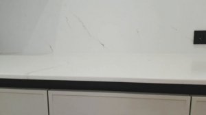 Уникальная столешница из эпоксидной смолы с островом и стеновой панелью!