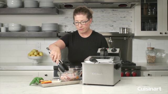 4 Quart Deep Fryer Demo (CDF-200) смотреть онлайн