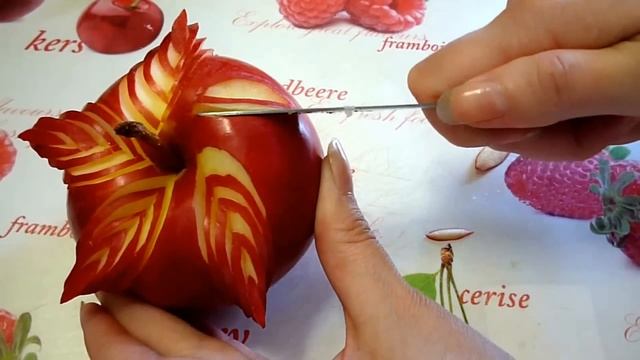 Цветок из яблока! Star of apple! Карвинг из яблока. Украшения из фруктов.