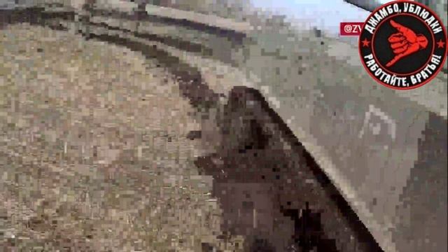 ‼️??Кадры штурма глазами бойца ВДВ: захват опорного пункта ВСУ

▪️Получив боевую задачу, штурмовой