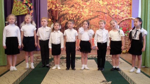 Ансамбль "Колокольчики". Песня "До свидания, осень золотая" смотреть онлайн