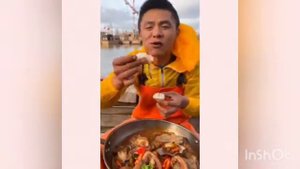 китайцы едят на камеру? ?