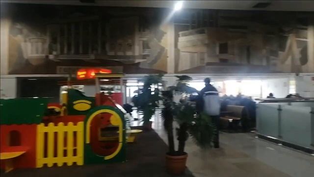 С Павелецкого вокзала уехать можно даже в аэропорт. смотреть онлайн