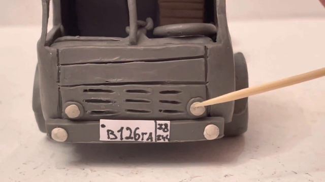 Слепил КАМАЗ 5350 из ПЛАСТИЛИНА! Мой первый грузовик! смотреть онлайн