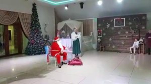 Сценка "Дед Мороз и социальная служба"