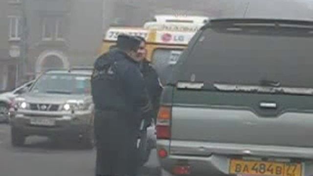 ГАИшник отнесся к водителю с пониманием! смотреть онлайн