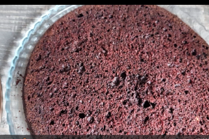 Бисквит шоколадный на кипятке. Просто. Вкусно. Шоколадно.