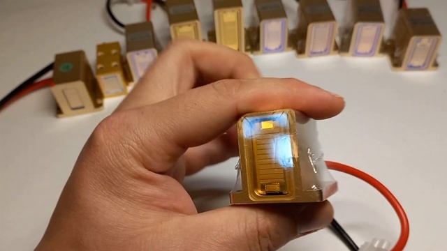 Макро канальная диодная матрица ( диодный стек, лазерный бар) 500 ватт 10 бар, запчасти для лазеров смотреть онлайн