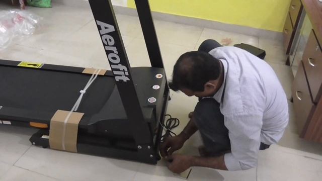 Unboxing Treadmill Aerofit AF-514 and Setup смотреть онлайн