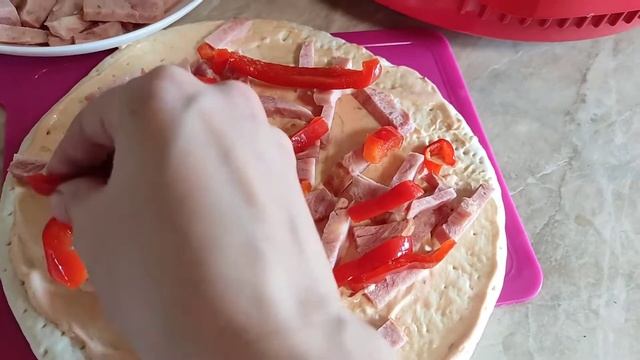 VLOG 06.04.2021 Что такое пицца мейкер? Готовим пиццу! смотреть онлайн