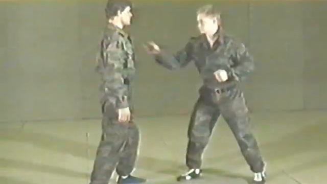 Урок №19. Самооборона для новичков. От лучших тренеров России. смотреть онлайн