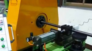 Обжимной станок для стальных труб и прутков.