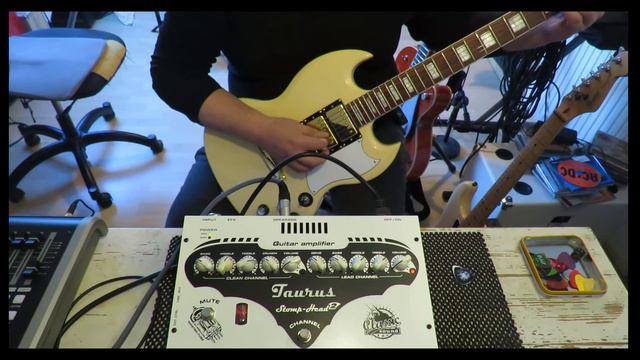 Hugh & Kettner AmpMan vs Taurus Stomp Head 2 - Test Teil 2 - Klangvergleich смотреть онлайн