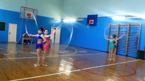 Цирковая студия ДК МАЗ, мероприятие ЗОЖ в 43 школе Минска, цирковое выступление, танец с обручами.