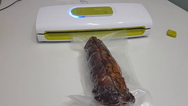 Вакуумация копчёного мяса при помощи вакууматора Kitfort KT-1511-2
