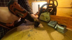 Muffler Mod on Stihl MS 250 C-BE (HOW-TO VIDEO)