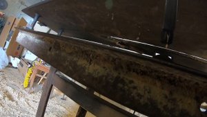 Ось для циркулярной пилорамы и посадка пилы