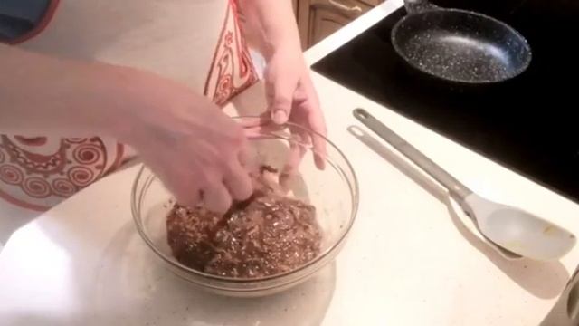 Печеночные котлеты, очень вкусные и очень сочные! #печеночныекотлеты #котлетыизпечени
