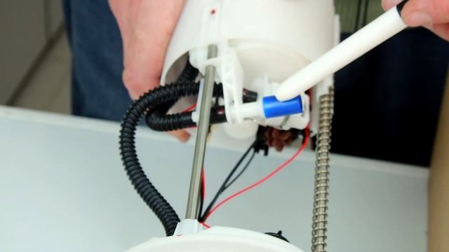 Топливный модуль для Nissan X-trail T32 с двигателем MR20DD смотреть онлайн