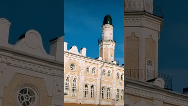 Muslim mosque. 🕌📍Kostanay, Kazakhstan. Мусульманская мечеть. 🕌 📍Костанай, Казахстан. 🇰🇿 2022 год. смотреть онлайн