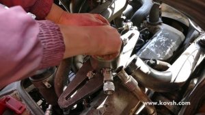 Демонтаж форсунки на Mercedes Vario 2.9D