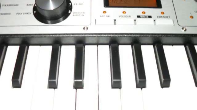 microKORG XL, MOTU BPM, Too Far Away From Me - Part Two смотреть онлайн